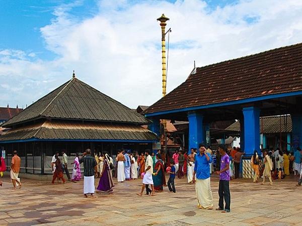 சோற்றானிக்கரை பகவதி