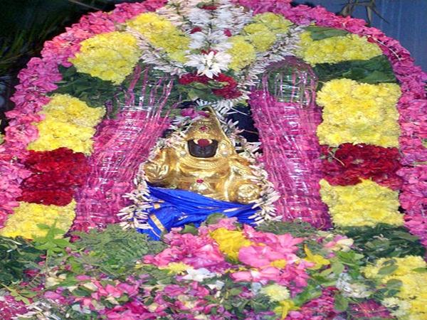 தோஷம் போக்கும் சனீஸ்வரர்