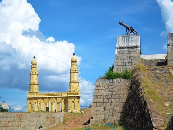 மர்ம சுரங்கங்கள்