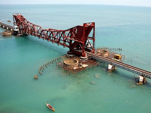 பாம்பன் (அன்னை இந்திரா சாலை) பாலம்
