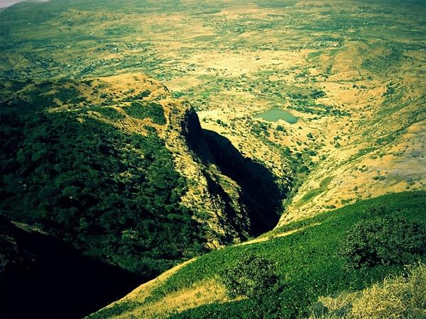 கொடூரமான பள்ளத்தாக்கு