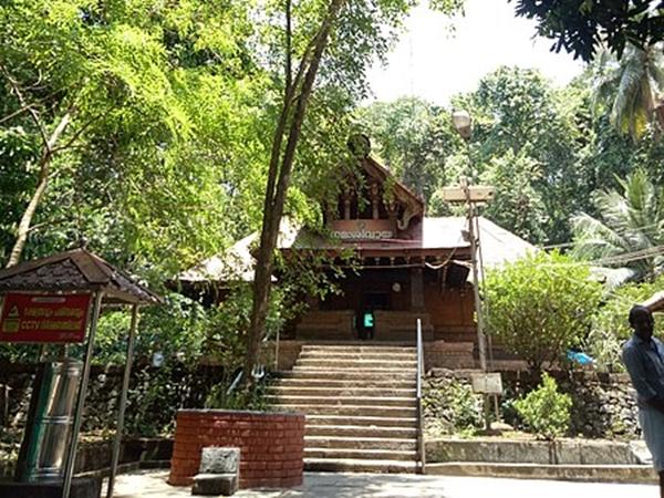 இக்கரே கோவில்