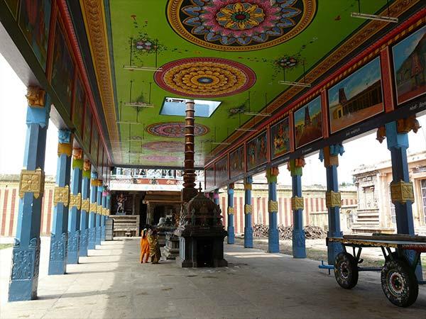 ஆதி கும்பேஸ்வரர் ஆலயம்