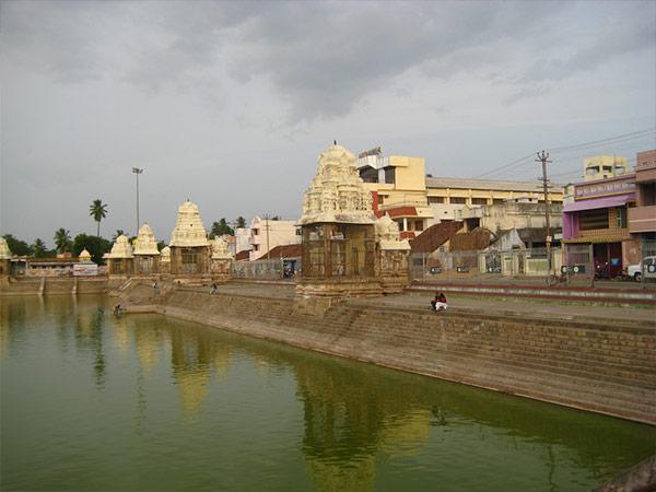 மகாமக குளம்