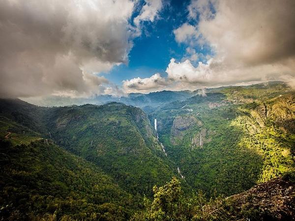 நீர் வீழ்ச்சி