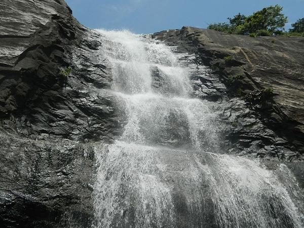 பழைய குற்றாலம் அருவி