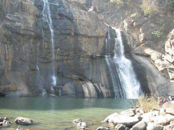 ஹூண்டுரு அருவி :