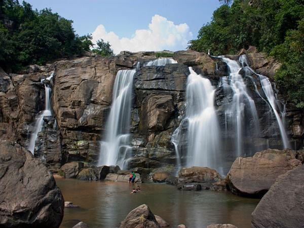 ஜோன்ஹா அருவி :