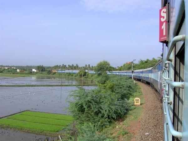 ரயிலில் செல்லும் போது நாகர்கோயில்