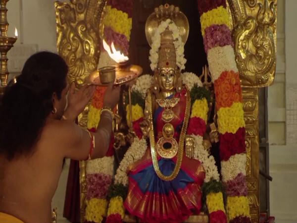 திருவேற்காட்டு கருமாரியம்மன் கோயில்