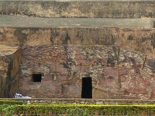 சோன்பந்தர் குகை