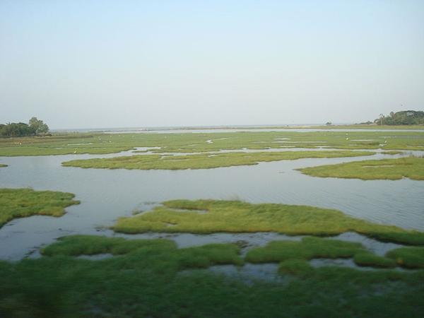 தீவுகளின் ஏரி