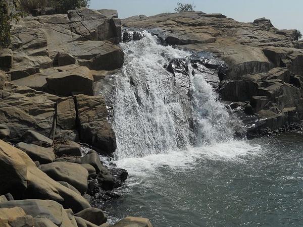செழுமையான நீரோடைகள்