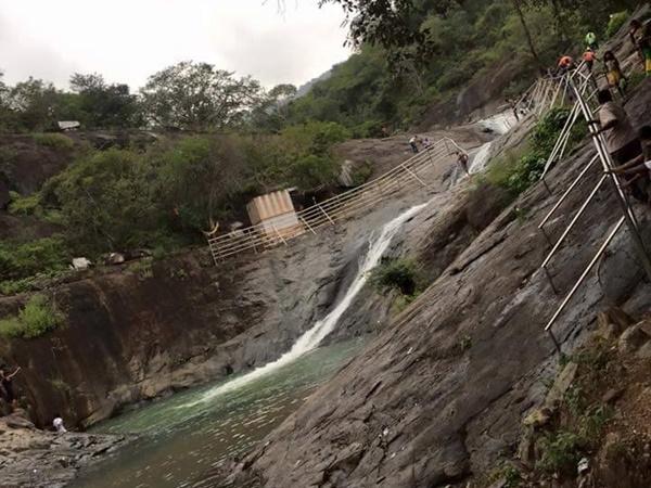 அங்குத்தி சுனை அருவி