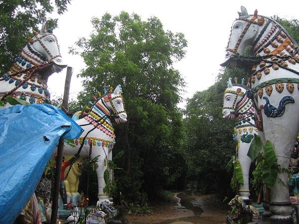 சொரிமுத்து அய்யனார்