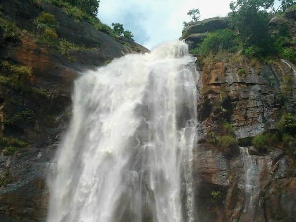 மாசிலா நீர்வீழ்ச்சி
