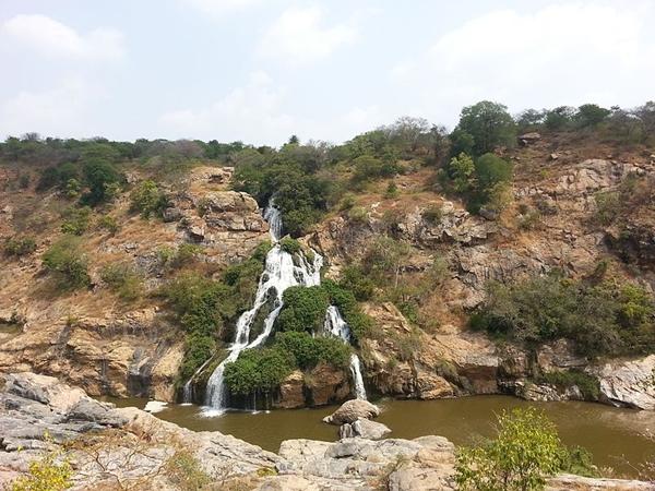 சுஞ்சி அருவி