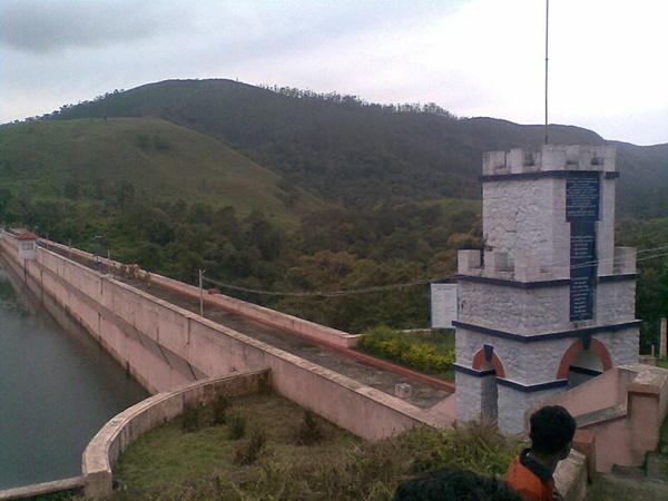 அணையின் பின்னணியும் வரலாறும்