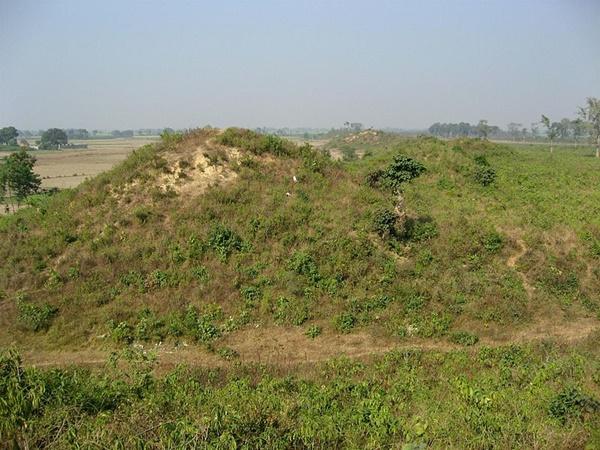 60 ஆயிரம் மனைவிகளுடன் வாழ்ந்த மாளிகை