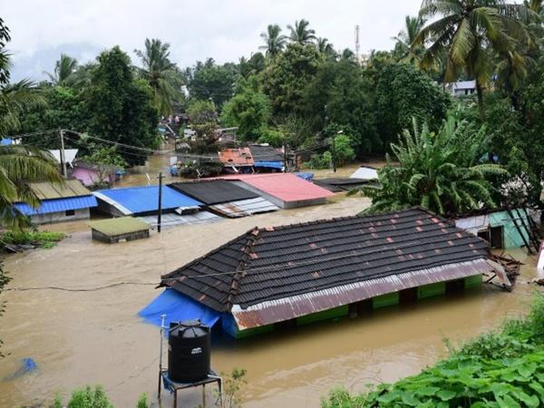 நீரில் மூழ்கியுள்ள சுற்றுலாத் தளங்கள்