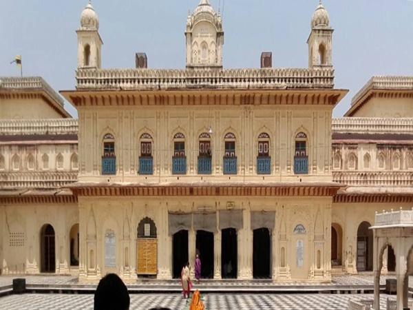 எவ்வளவு பெரியது தெரியுமா