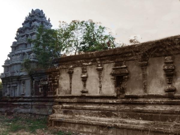 அதிர்ச்சியூட்டும் ஆதிநாராயண கோவில்