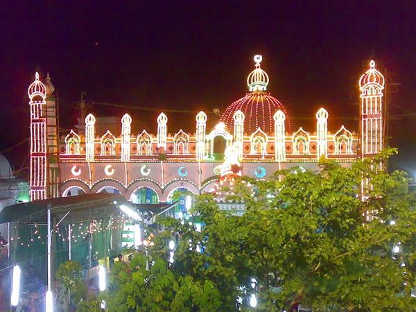 கோரிப்பாளையம் தர்க்கா |வரலாறு | சுற்றுலா அம்சங்கள்
