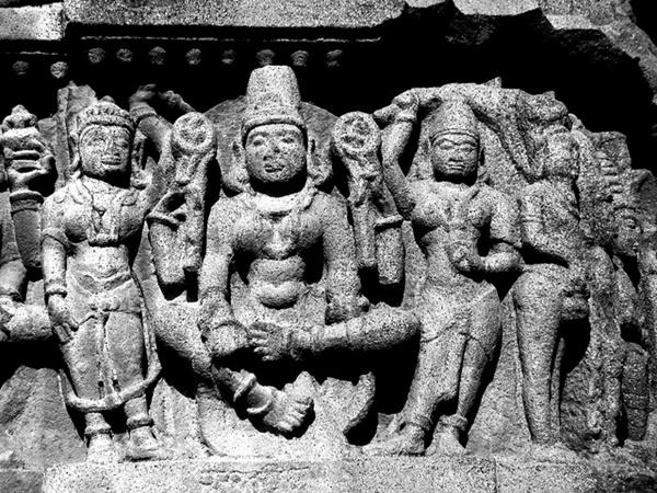 இந்தியாவின் முதல் ஜோதிர்லிங்க கோவிலுக்கு செல்வோமா? இந்தியாவின் முதல் ஜோதிர்லிங்க கோவிலுக்கு செல்வோமா?