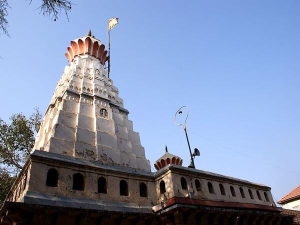 வரம் தரும் வரத விநாயக கோவில் எங்க இருக்கு தெரியுமா? வரம் தரும் வரத விநாயக கோவில் எங்க இருக்கு தெரியுமா?