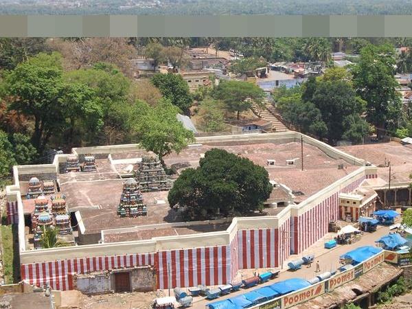 சிவனுக்கு அர்ப்பணிக்கப்பட்ட கோவில்