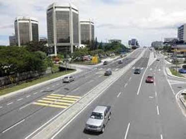 கூட்ட நெரிசலும் இட நெருக்கடியும்