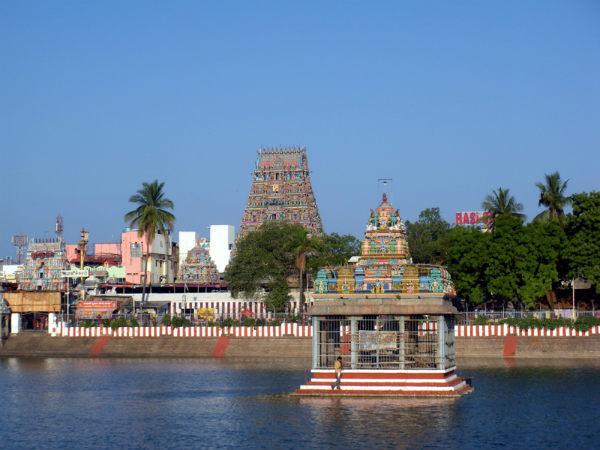 கொட்டிக் கொடுக்கு நந்தீஸ்வரர்