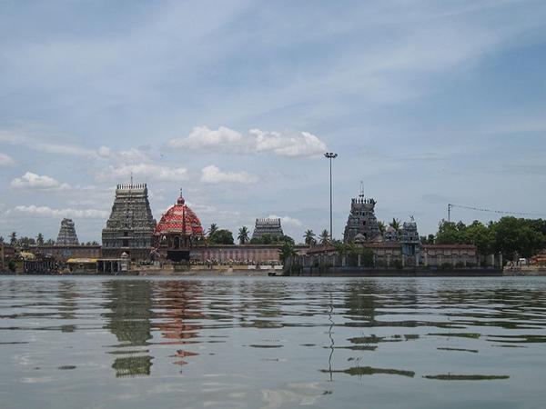 எங்கே உள்ளது ?