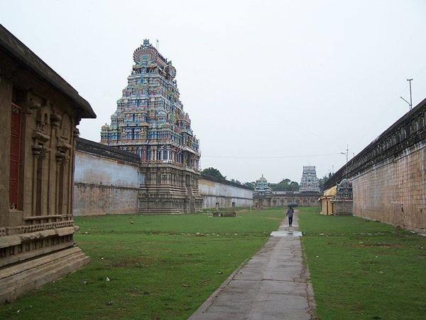 இராஜகோபாலஸ்வாமி திருக்கோவில்