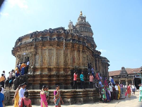 மர்மங்கள் நிறைந்த கோவில் கட்டமைப்பு