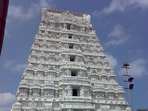 கோடி கோடியாய் நகைகள்