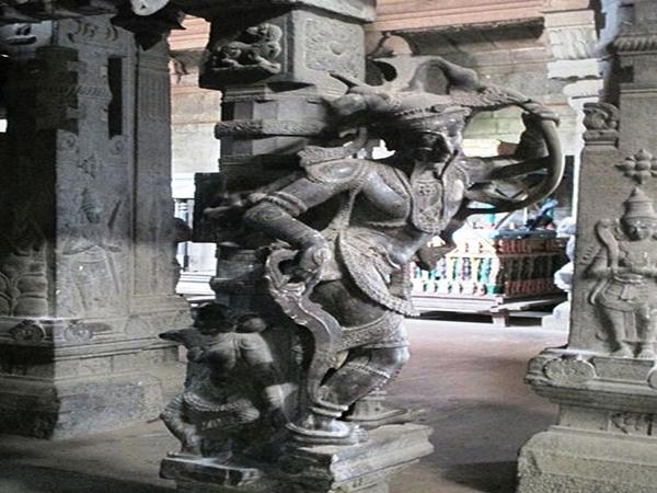 பிரம்மாண்ட அனுமன்