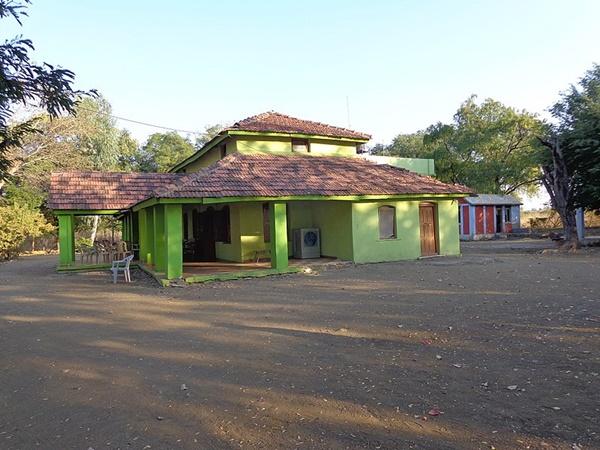 நிலவறைக்கோயில்
