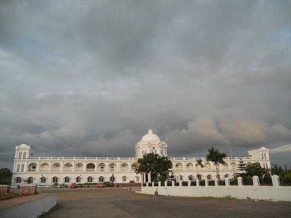 வரலாற்றுப் பின்னணி