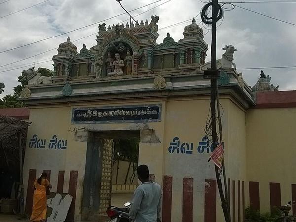 திருநின்றவூர் மரகதாம்பிகை கோவில்
