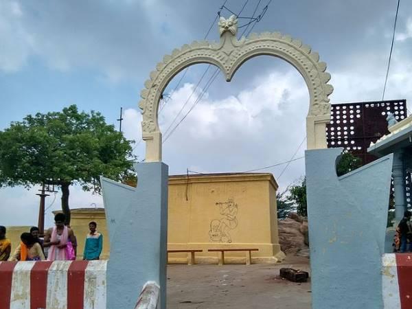 காளகஸ்தியில் என்னென்ன கோவில்களெல்லாம் இருக்கு பாருங்க! காளகஸ்தியில் என்னென்ன கோவில்களெல்லாம் இருக்கு பாருங்க!
