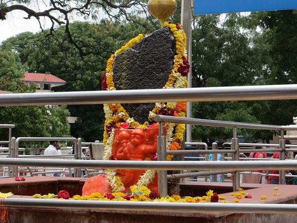 கண் பார்வை பறிபோகும் அபாயம்