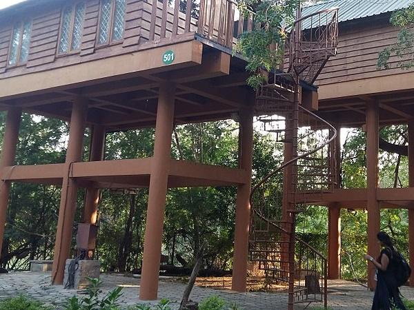 பவானித் தீவின் அழகிய காட்சிகள்