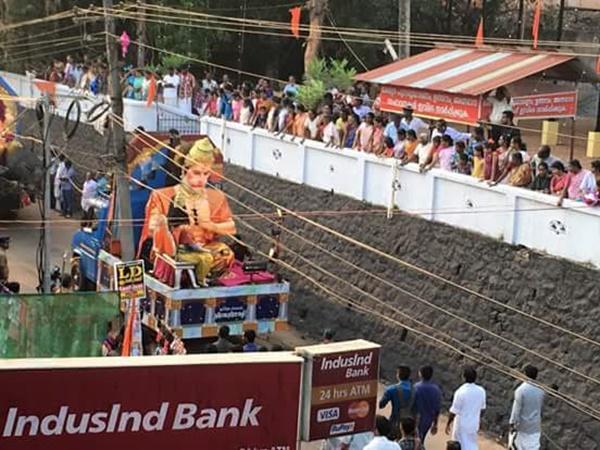 பக்தர்கள் கூட்டம்