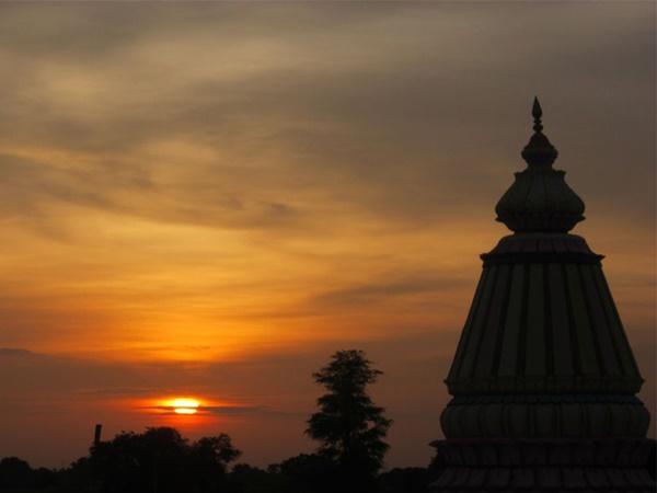 விமானம் மற்றும் ரயில் வசதிகள்