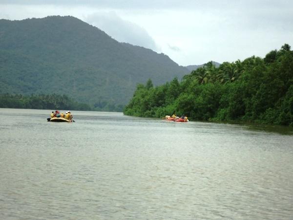 கயாகிங்க்