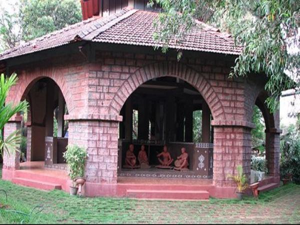 கலைப் பொருட்கள் உற்பத்தி நிகழும் ஷில்ப்கிராம் கிராமம் எங்கே இருக்கிறது தெரியுமா? கலைப் பொருட்கள் உற்பத்தி நிகழும் ஷில்ப்கிராம் கிராமம் எங்கே இருக்கிறது தெரியுமா?