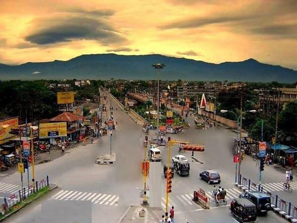 அருகிலுள்ள சுற்றுலாத் தளங்களைக் காண்போம்