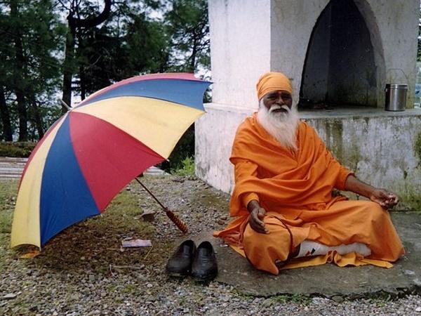 சாதுக்களைக் காண்போம் வாருங்கள்
