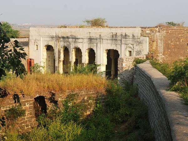 உலகிலேயே எங்குமில்லாத